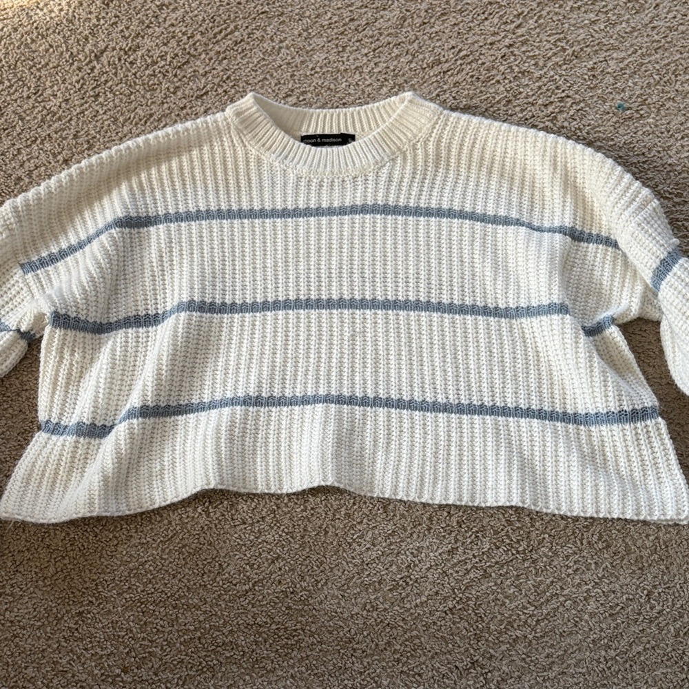 moon & madison white and blue Striped Sweater